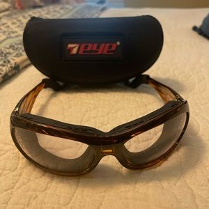 Motorcycle riding glasses